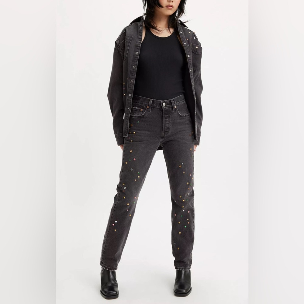 NWT Levi’s Premium 501® ORIGINAL FIT STUDDED JEANS (25x30)